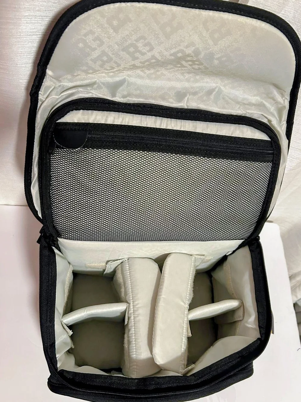 Brand new Black Compact Camera Case Bag - Rugged Protection.NWT,Photo,Video
